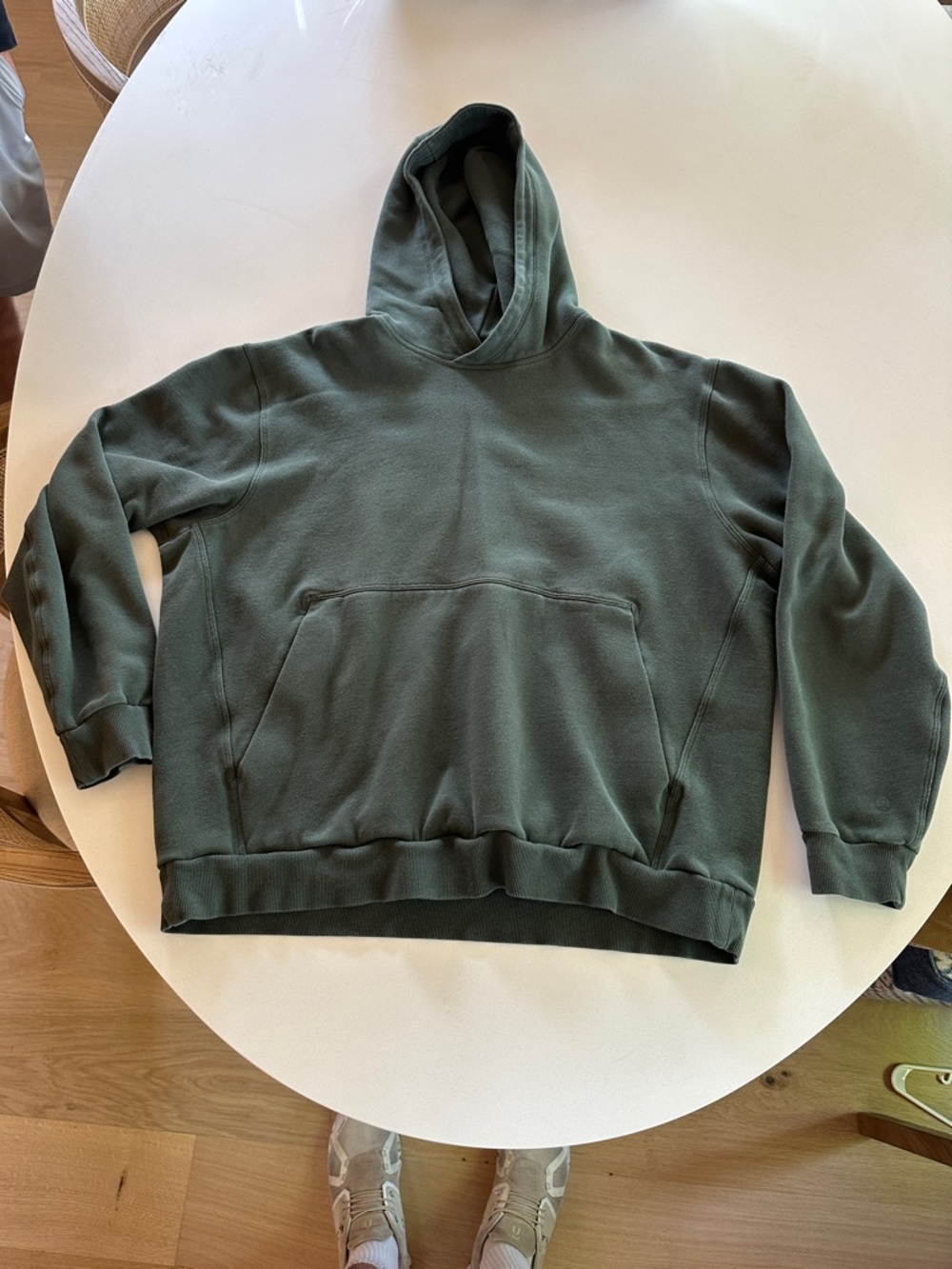 lululemon athletica Men's Hooded Pullover in Olive Green